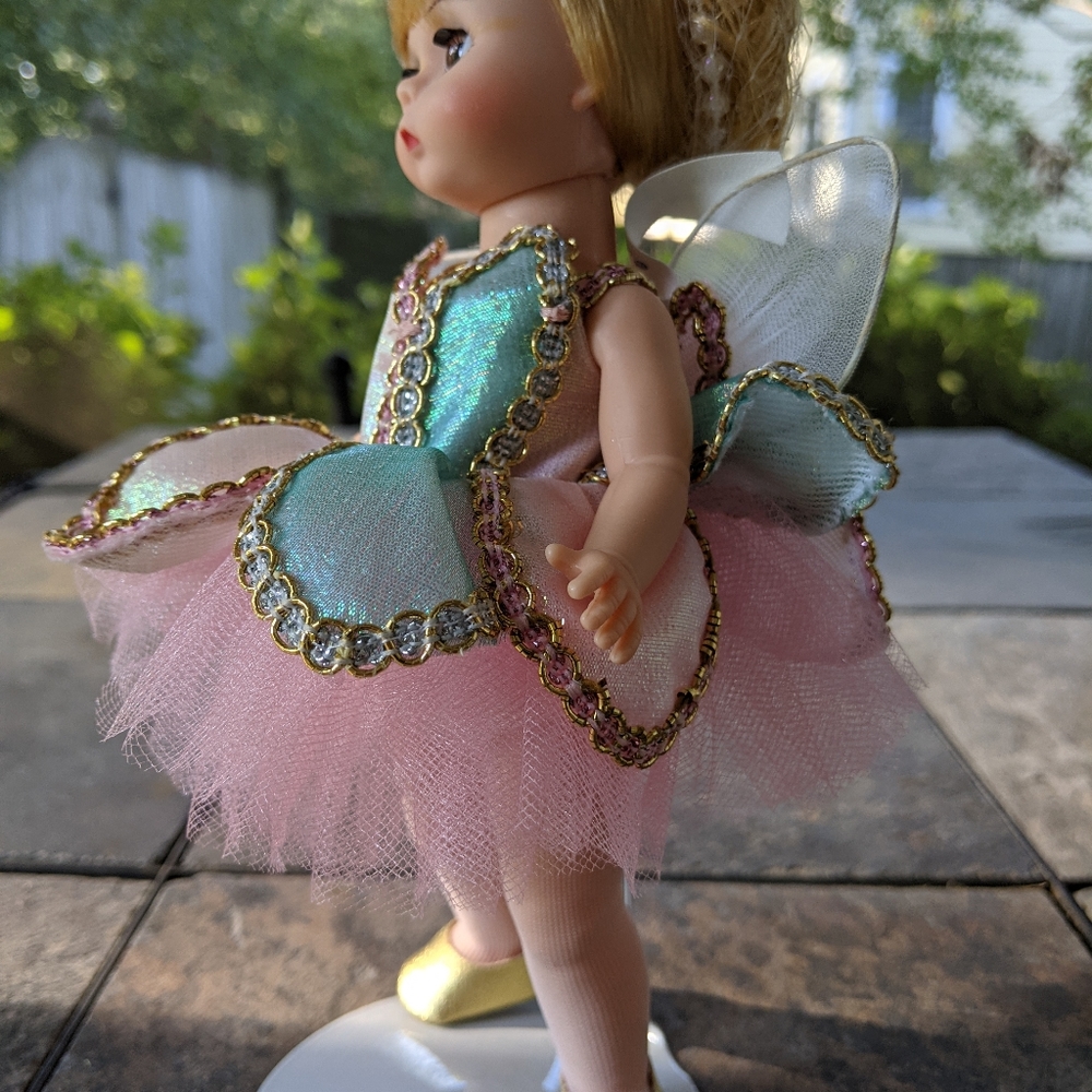 Madame Alexander "Tinkerbell" Doll and Stand - Picture 5 of 7